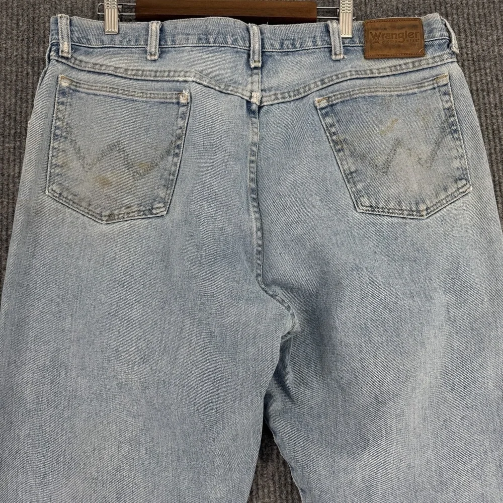 Wrangler Vintage Light Wash Jeans Distressed Workwear Grunge 40x33 Mens